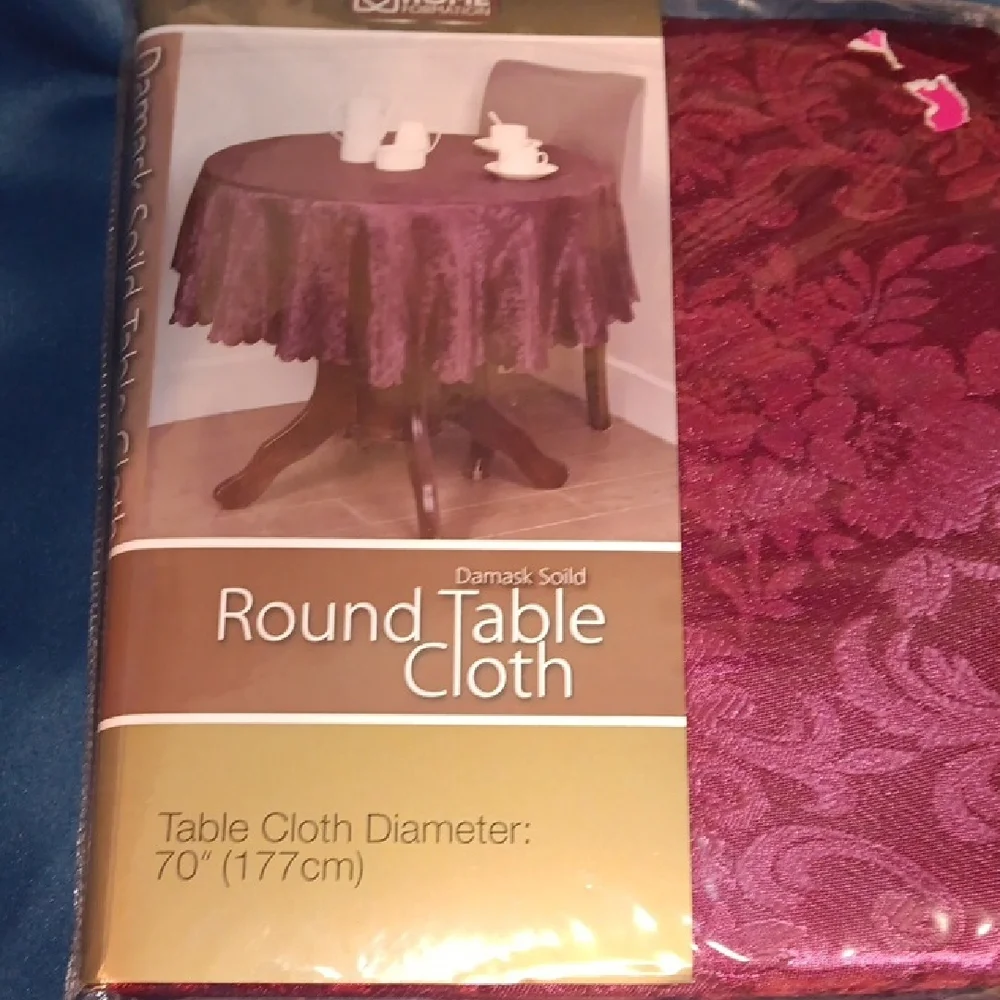 Home Collection Damask Solid Plum Table Cloth